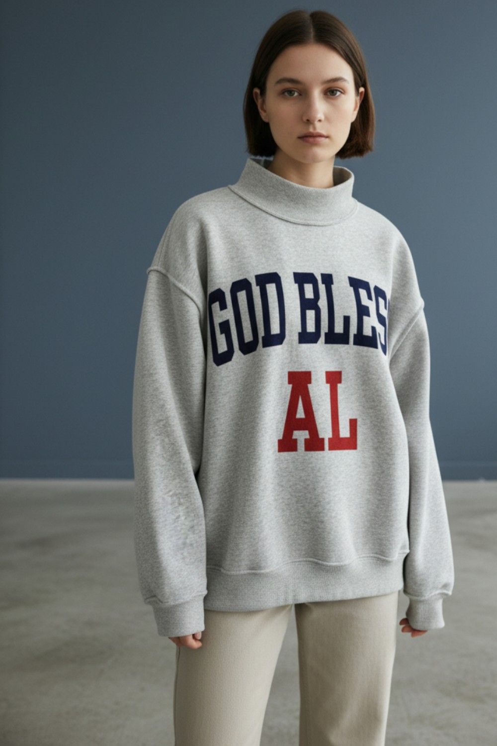 GOD BLESS (STATE) PRINT MOCK-NECK SWEATSHIRT, Contents: